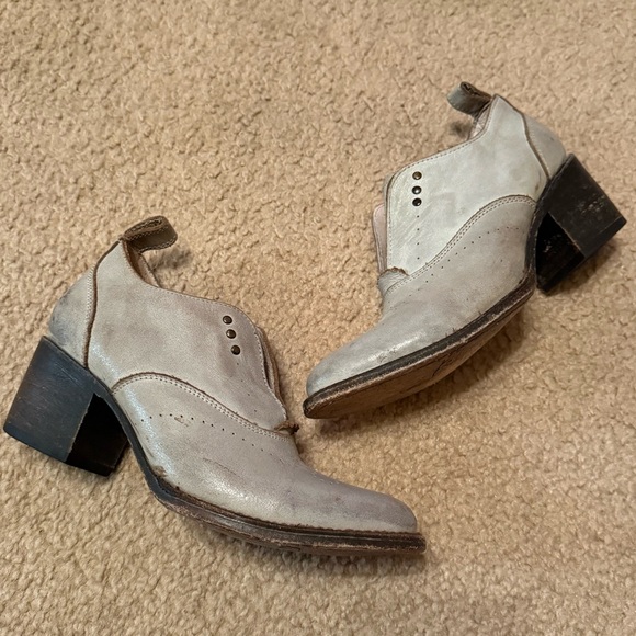 Freebird by Steven Sadie Booties Size 7 - Picture 3 of 6